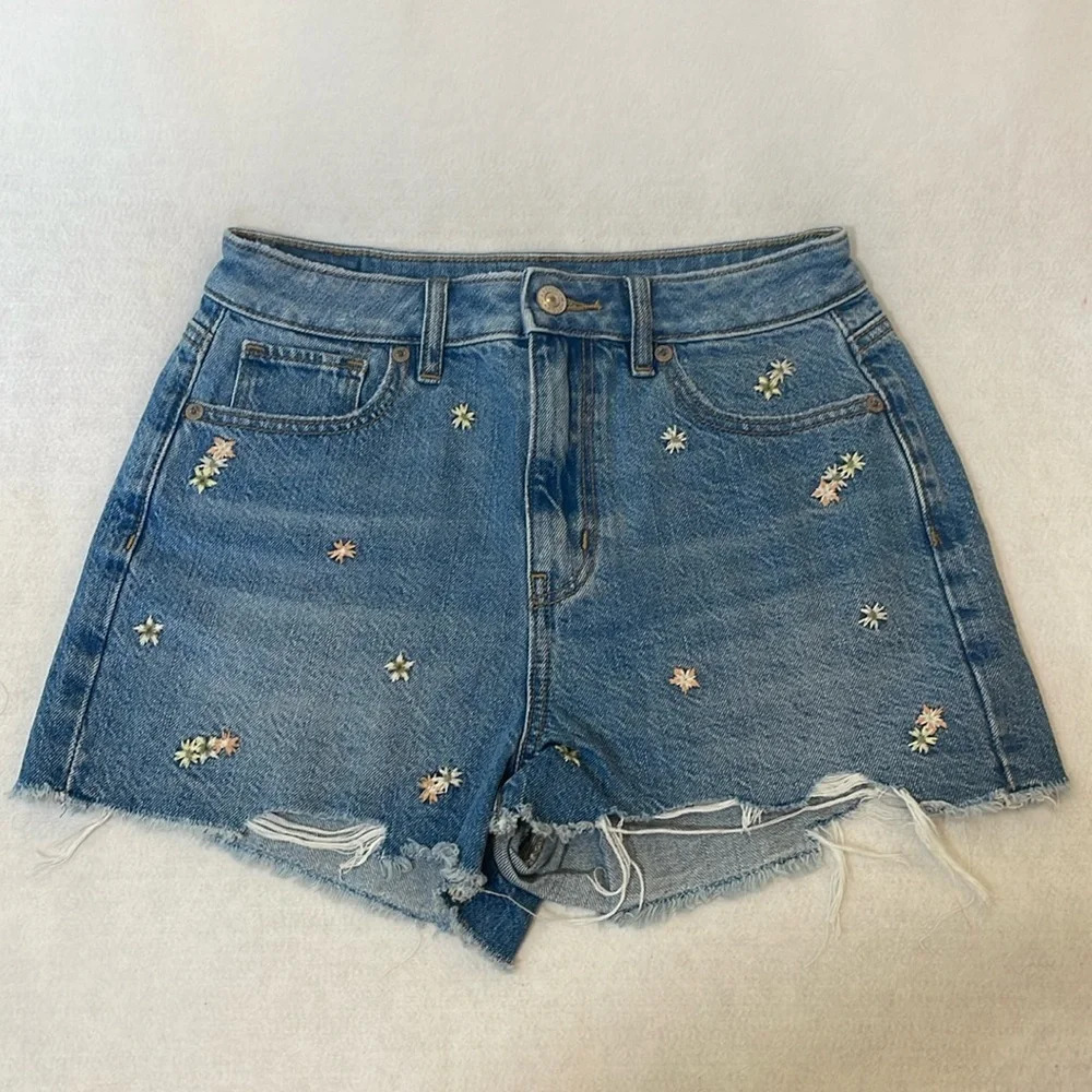 American Eagle AE Jean Shorts Distressed Flower Embroidery Women Juniors Size 0